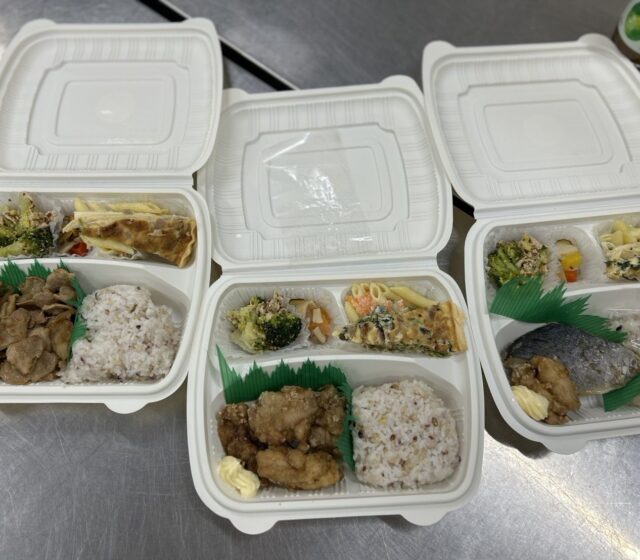 25.10.12表彰式スタッフお弁当